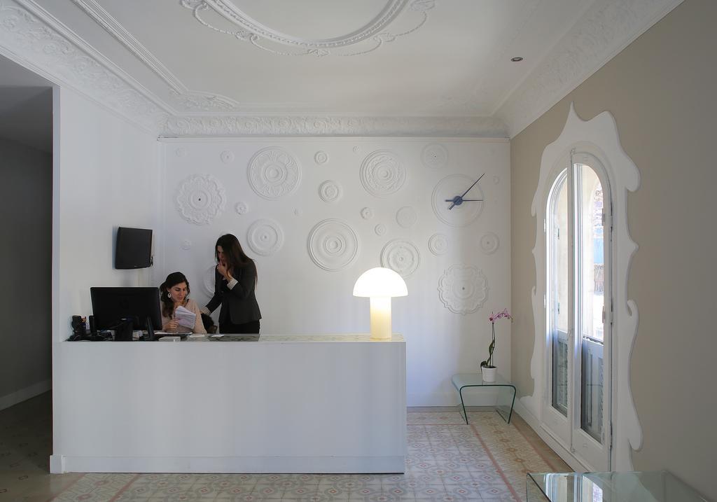Hostal Medea - Barcelona — Photos 2